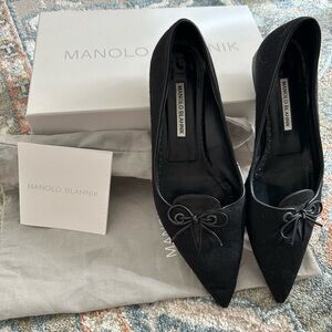 USED: Manolo Blahnik Satirona Bow Ballerina Flats size 40.5 (US size 10) in Wool